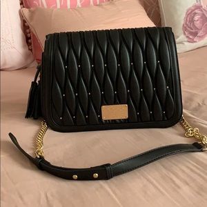 Bebe Shoulder Bag / Crossbody